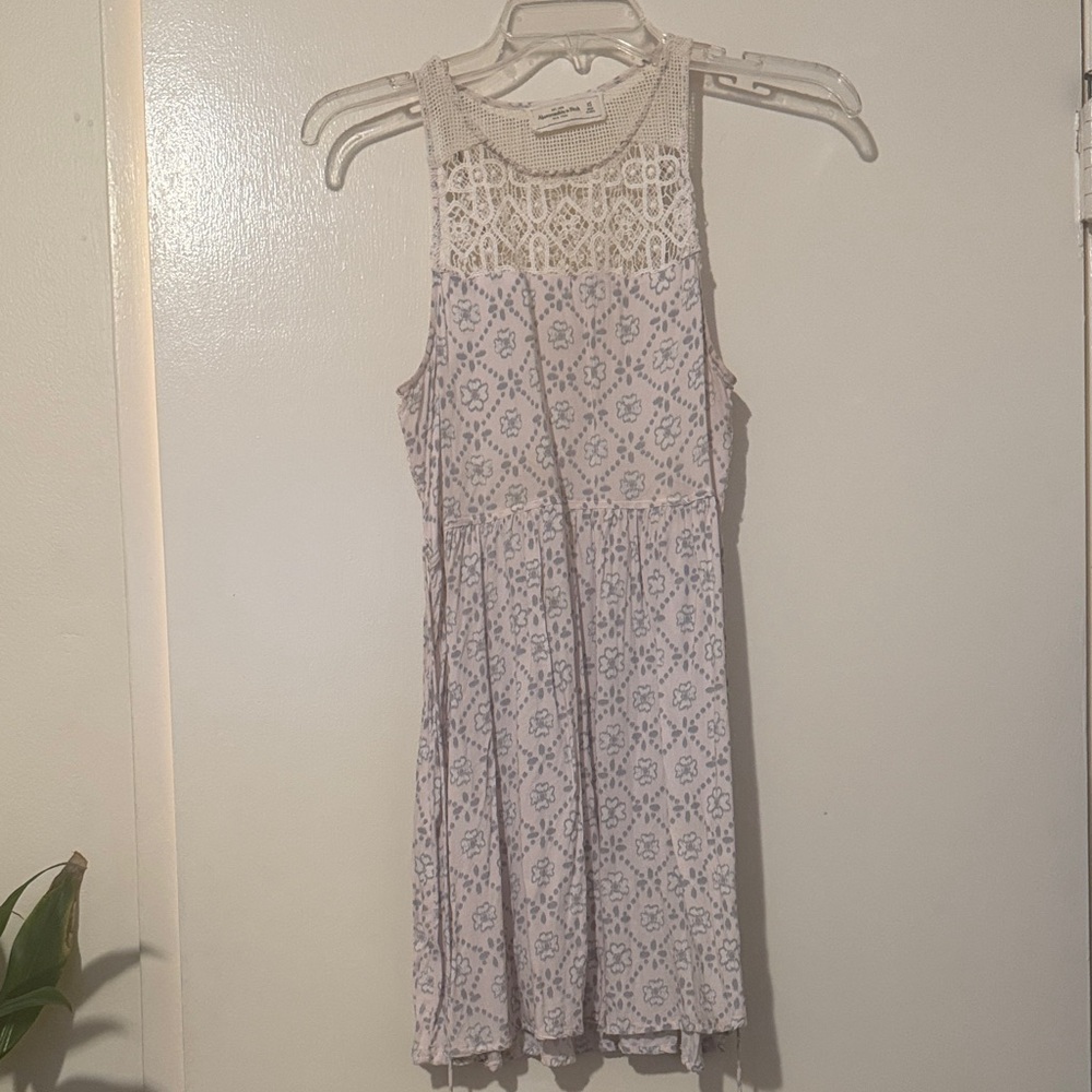 Abercrombie & Fitch Pink and White Lace Floral Top